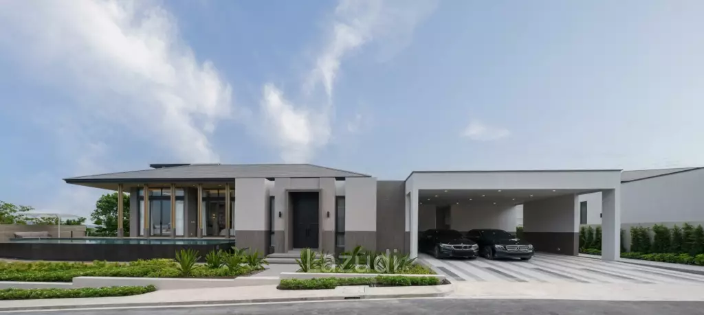 4 Bedrooms 5 Bathrooms 559 SQ.M. CASCADE By PATTA