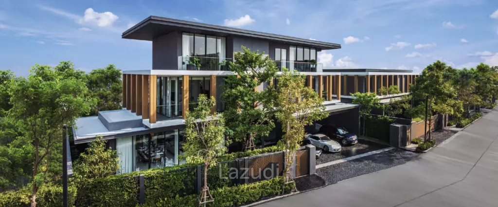 Luxurious Bang Kaeo 4-Bedroom Detached Home