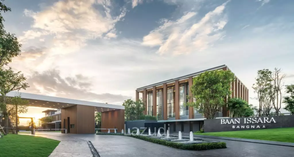 Luxurious Bang Kaeo 4-Bedroom Detached Home