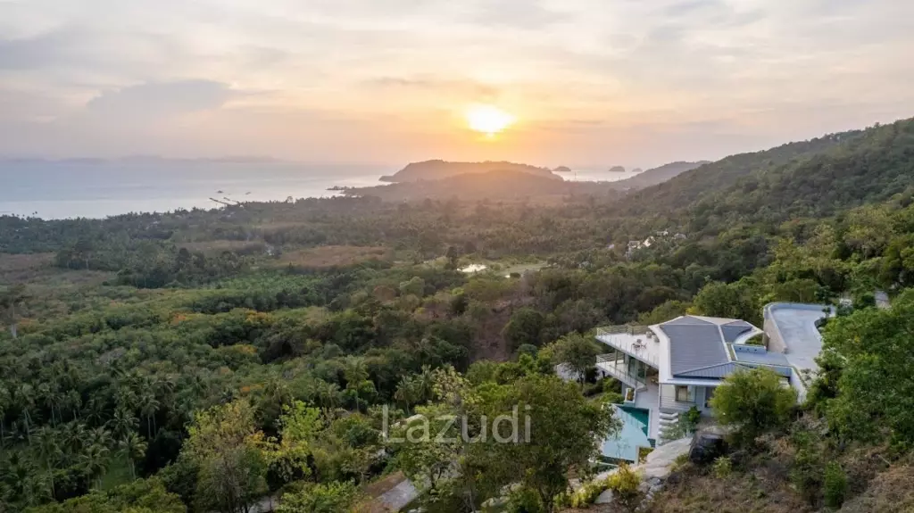 Luxury 5-Bed Villa with Panoramic Sunset Ocean Views