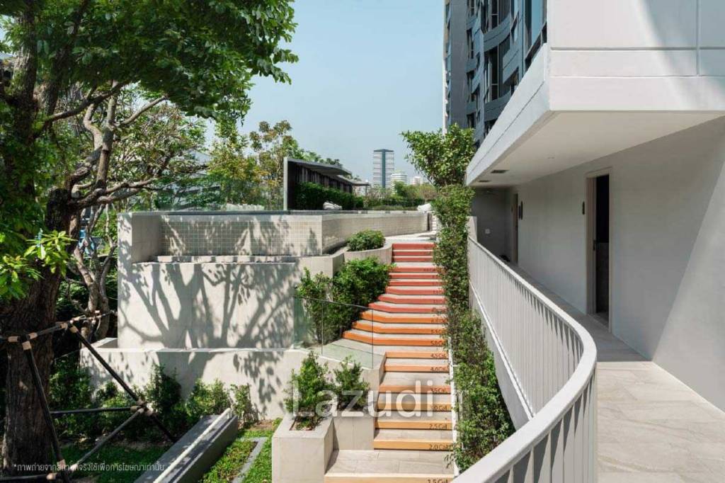 1 Bed 1 Bath 24 SQ.M. at Blue Sukhumvit 105