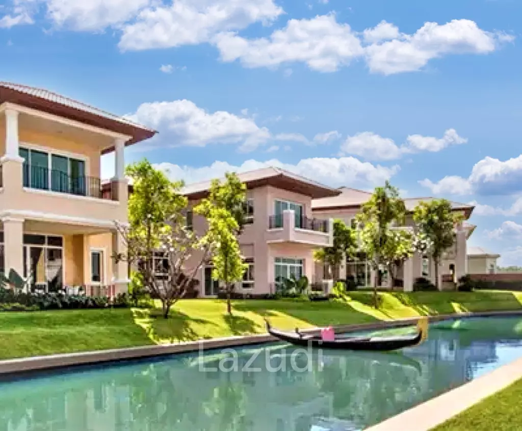 5 Bed 7 Bath Detached Home in Grand Canal Prachachean