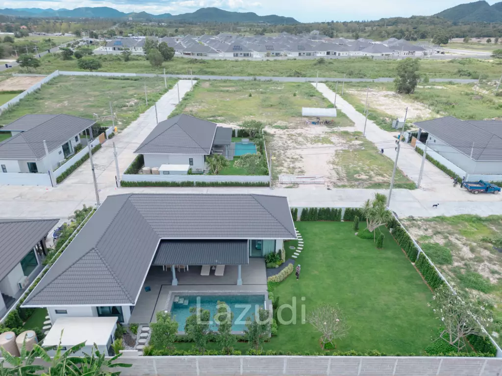 Luxury Villa in Hua Hin with Modern Design