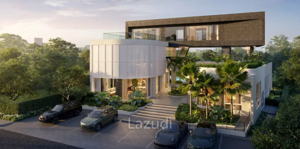 540 sqm Solar-Powered 6-Bed Home in Suan Luang Bangkok