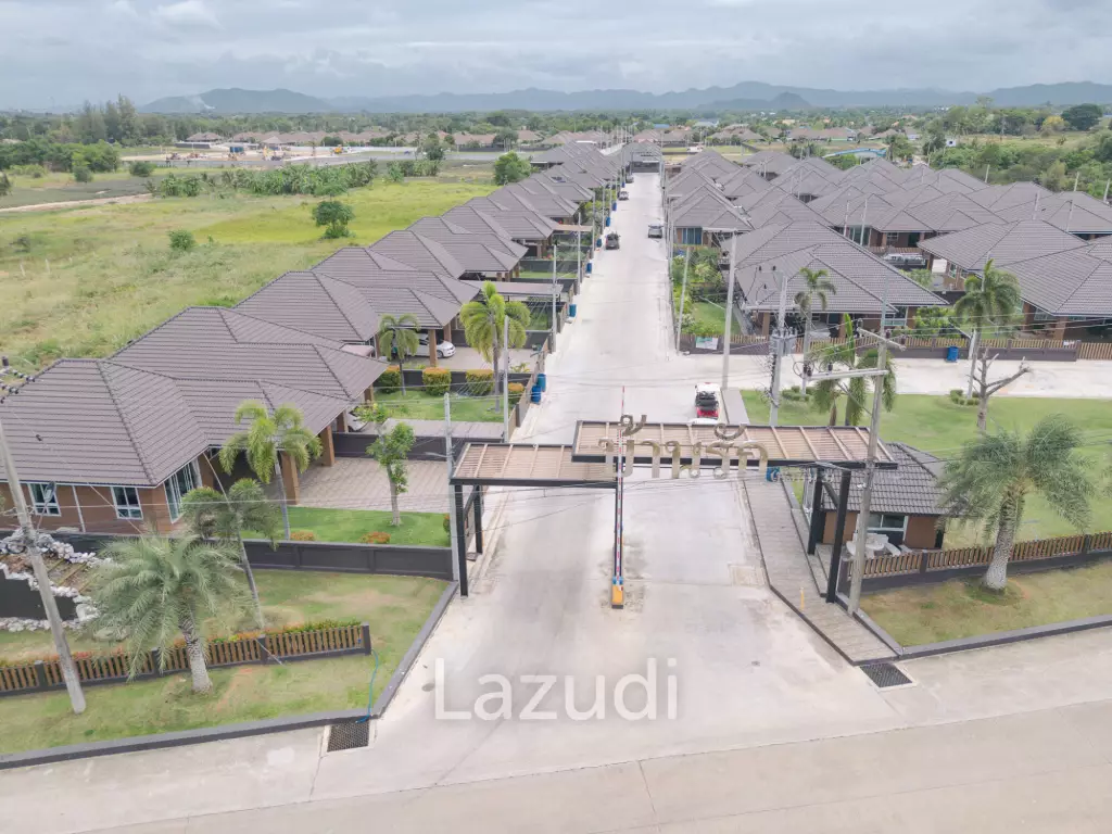 125 sqm pool villa in Pran Buri Baan Rak Phase 4
