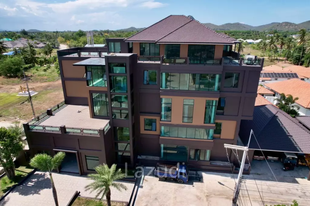 125 sqm pool villa in Pran Buri Baan Rak Phase 4