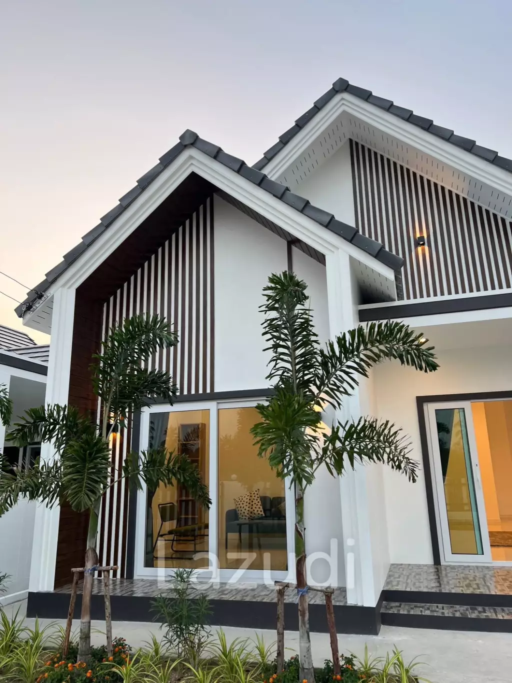 3 Bedrooms 2 Bathrooms 138 SQ.M. The flow by Sabai Home