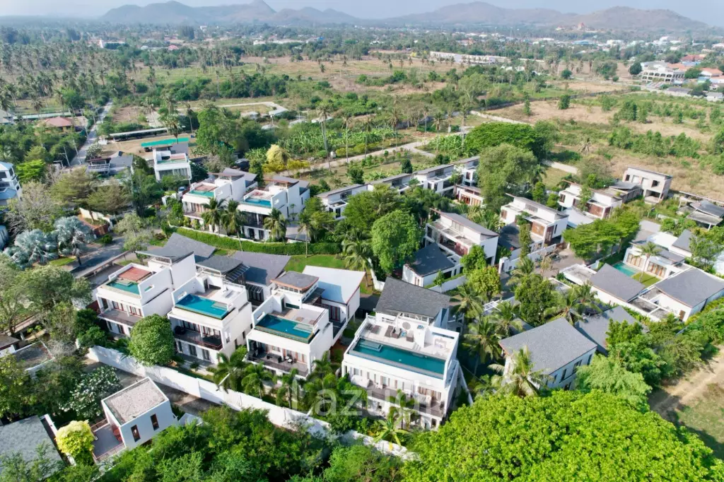 3 Bed 4 Bath 278 SQ.M Pranaluxe Pool Villas Phase 2