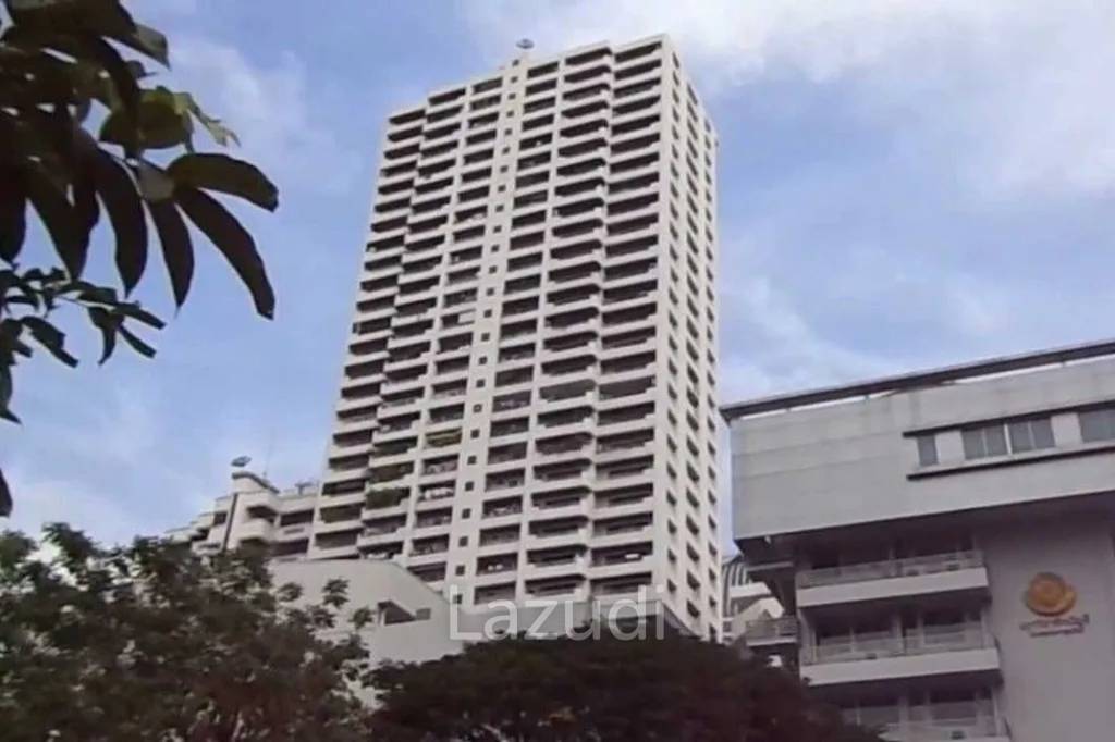 Wattana Heights Condominium