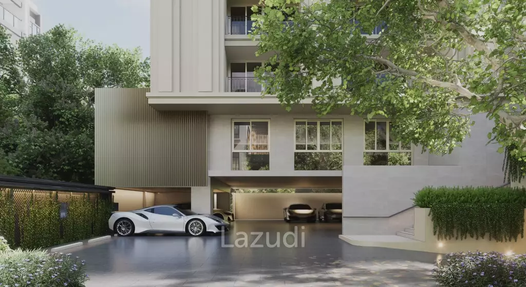 Private Condo Low Rise near BTS Phormphong