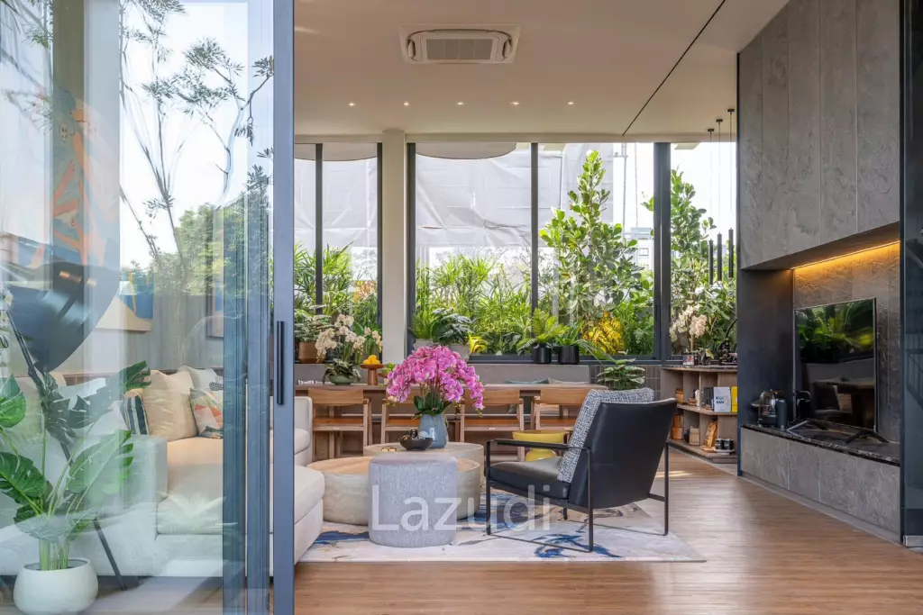 389 sqm modern detached home in Bang Chak Prakanong Bangkok
