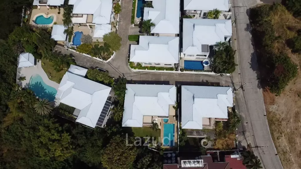 2-Storey Villa with 4 Bedroom and Private Pool in Hua Hin Grand Hills Soi 88