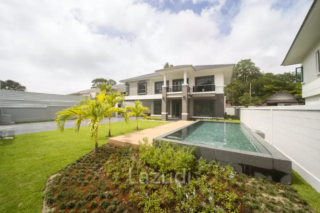 Spacious 5-Bedroom Pool Villa Just 50m to the Beach