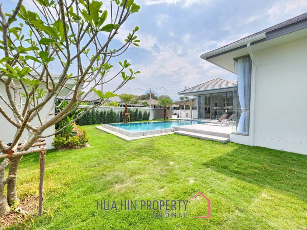 WE by sirin pool villa huahin