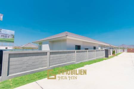 La Vallee Raintree Residence