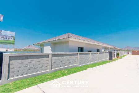 La Vallee Raintree Residence