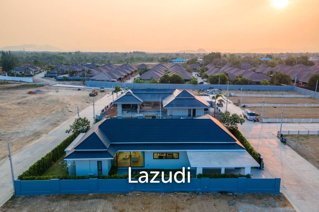 L'UX VILLA Private Pool Villas