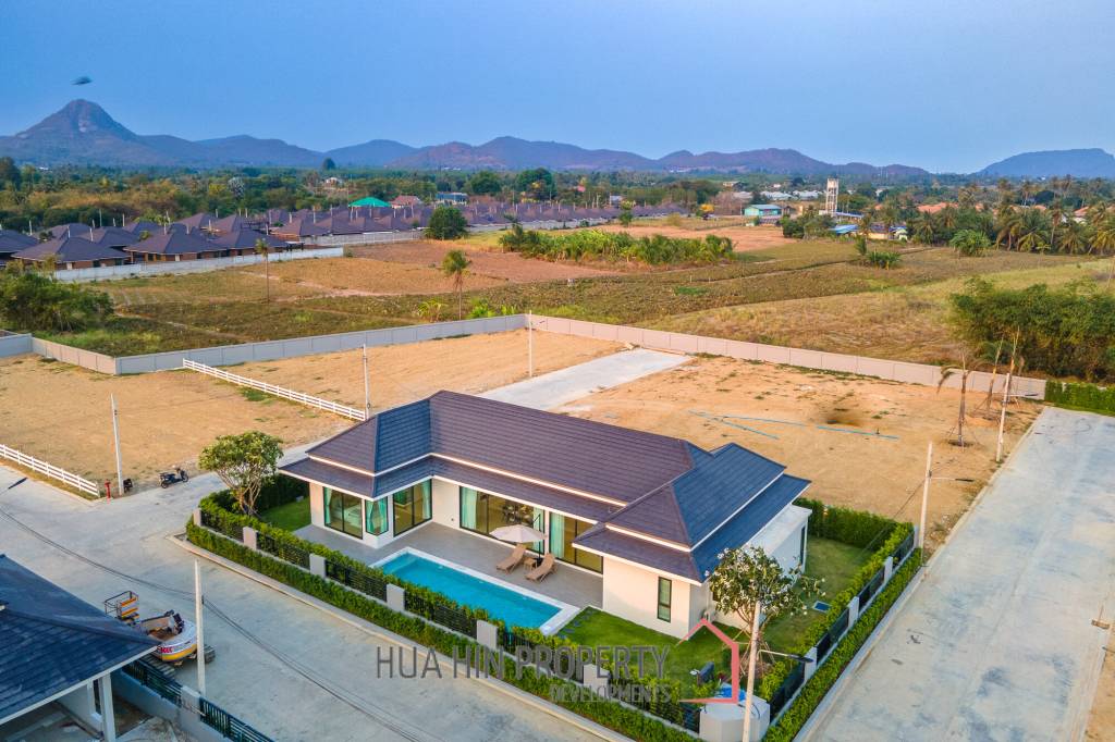 L'UX VILLA Private Pool Villas