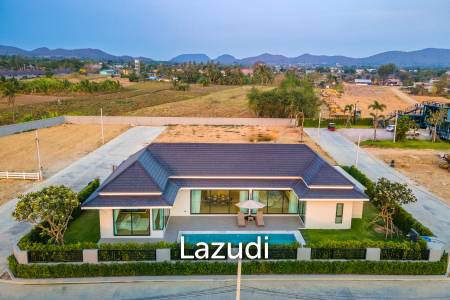 L'UX VILLA Private Pool Villas