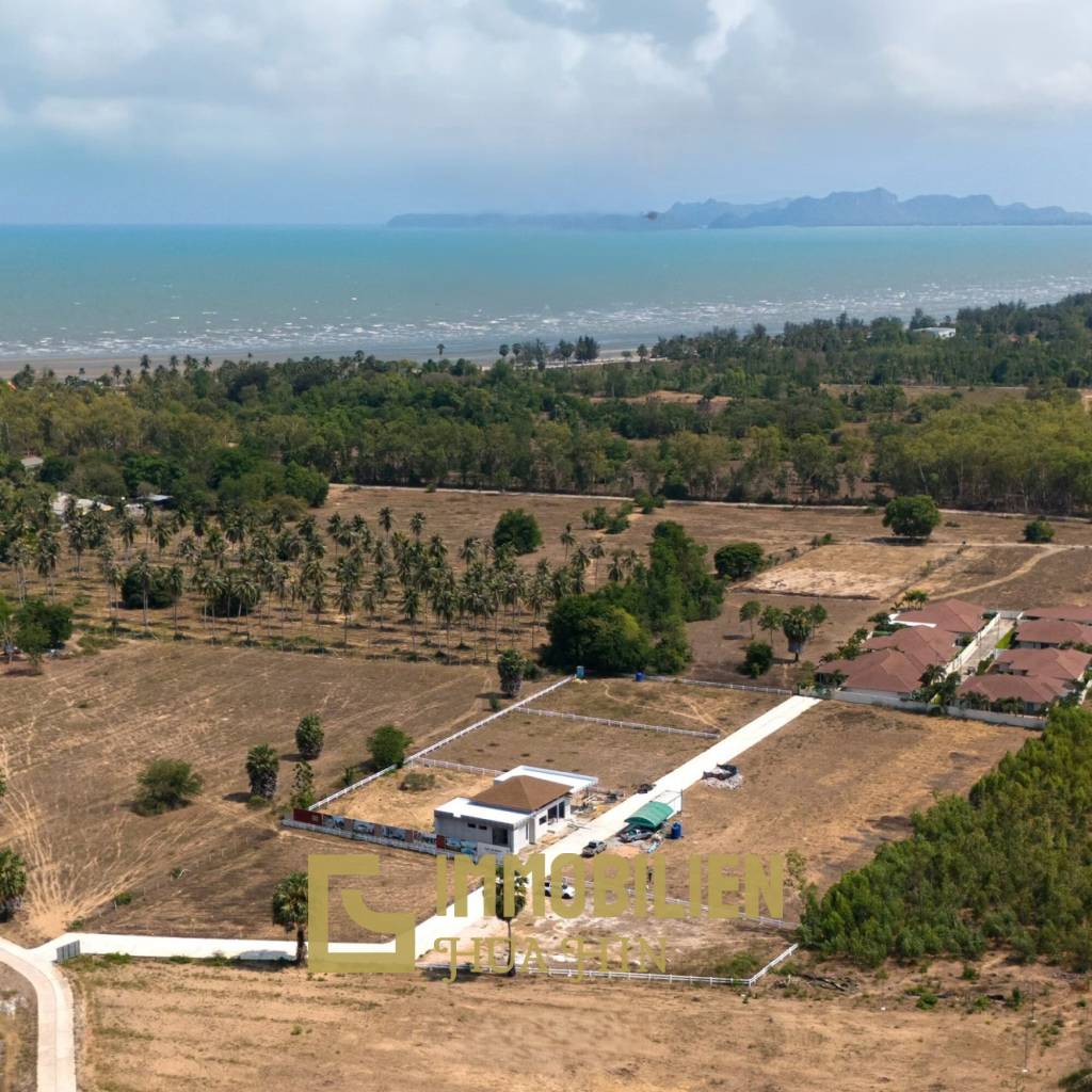 Na Raya Hills