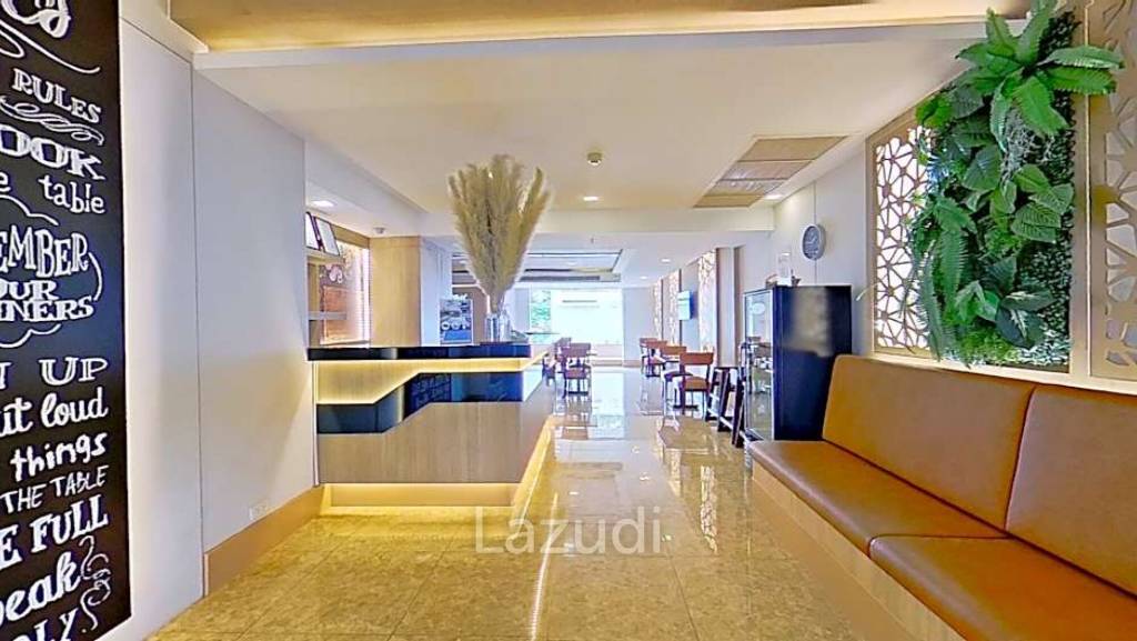 Adelphi Grande Sukhumvit 41