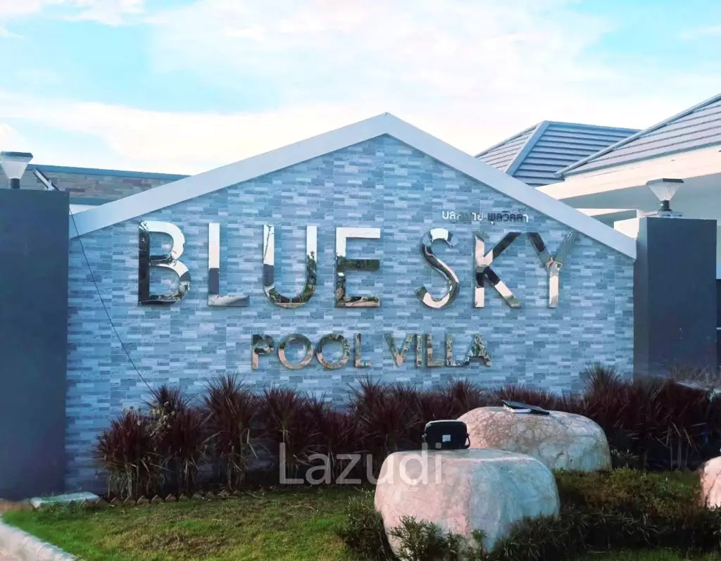 293 sqm modern pool villa in Cha-Am Blue Sky project