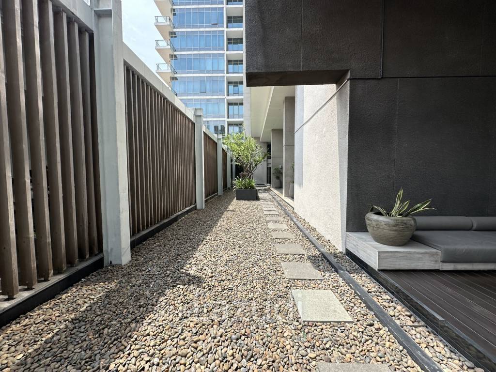 Luxurious Penthouse 386 SQ.M at 185 Rajadamri