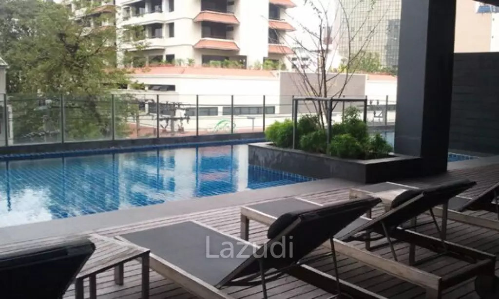 65.5 sqm modern 1 bedroom condo at Noble Reflex Phaya Thai Bangkok