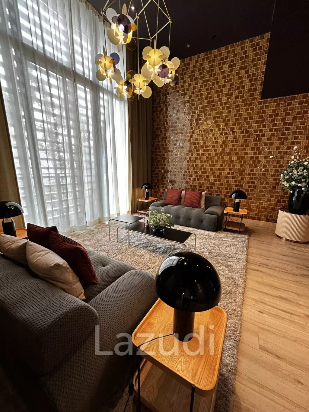 60 sqm high floor condo at NOBLE STATE 39 in Khlong Tan Nuea Bangkok