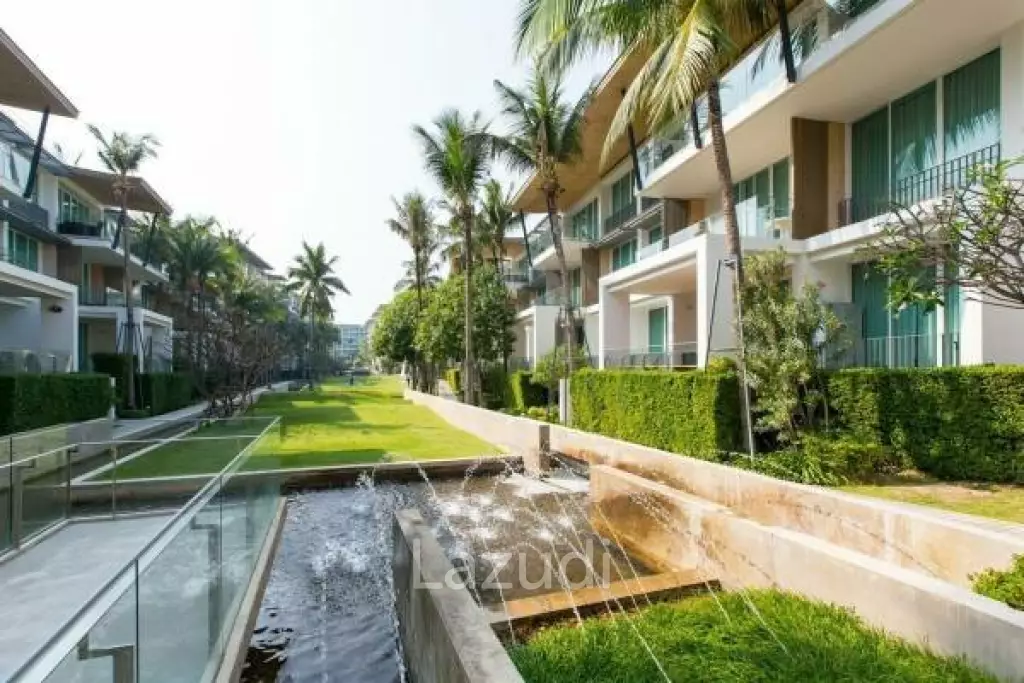 OCAS HUA HIN CONDOMINIUM : 3 bed beach front condo