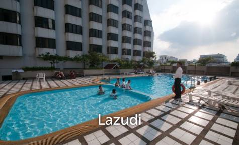 Omni Tower Sukhumvit Nana