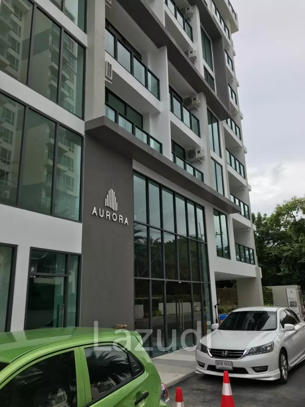 Aurora Pratumnak Luxury Condo for Sale