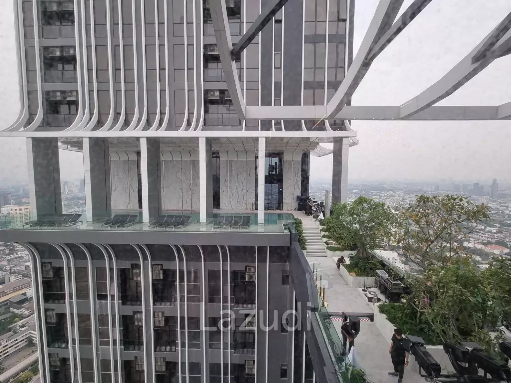 2 Bed 1 Bath 45 Sqm Condo For Sale in Bangkok