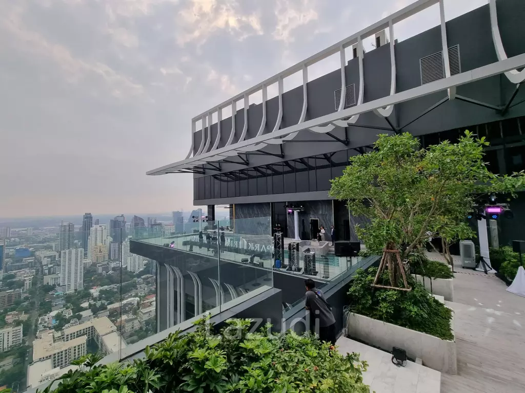 2 Bed 1 Bath 45 Sqm Condo For Sale in Bangkok
