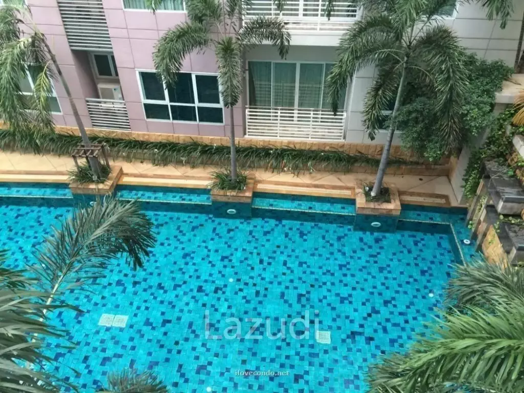 Luxurious 2-Bed Condo in Heart of Watthana, Bangkok