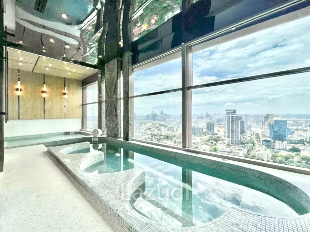 Luxurious 1-Bedroom Condo RHYTHM Ekkamai Estate