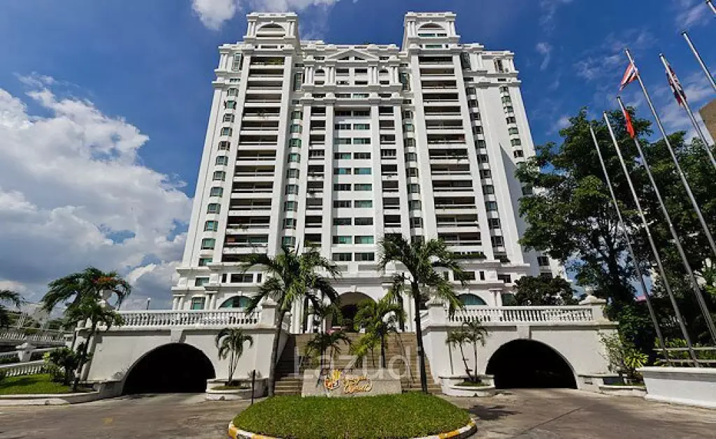3 Bed 3 Bath 215 Sqm Condo For Sale