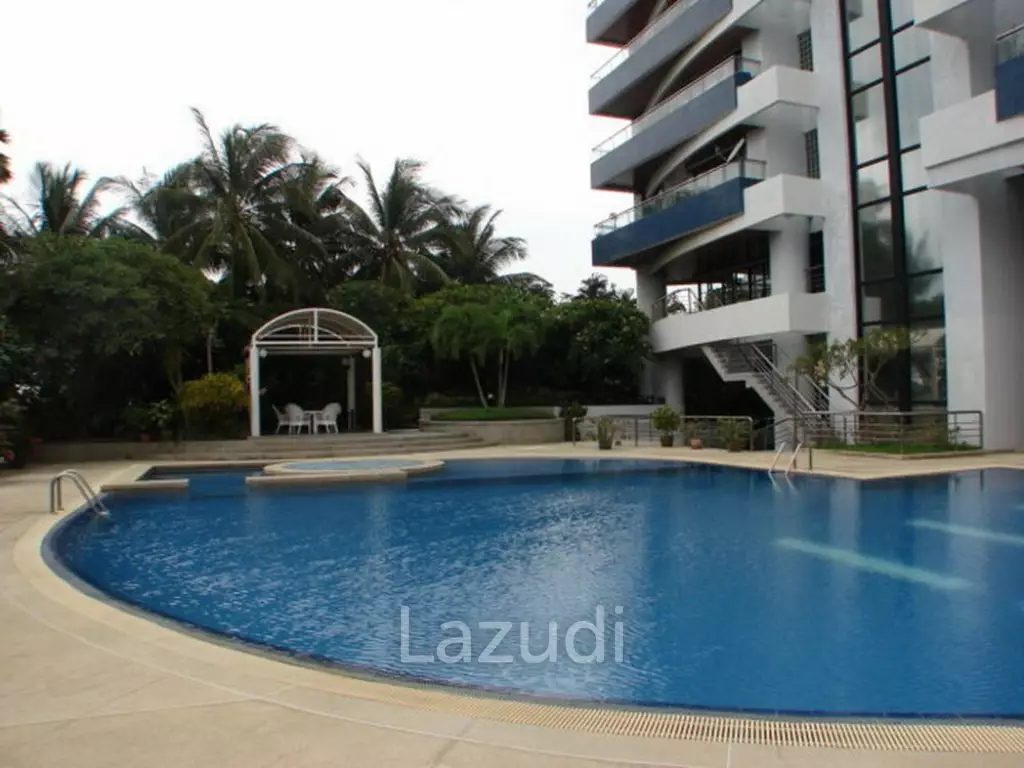 3 Bed 4 Bath 252 SQ.M Baan Haad U Thong