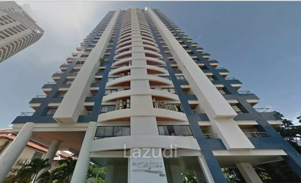 3 Bed 4 Bath 252 SQ.M Baan Haad U Thong