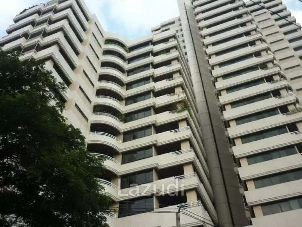 3 bedrooms 3 bathrooms 350 Sq.M. Ruamsuk