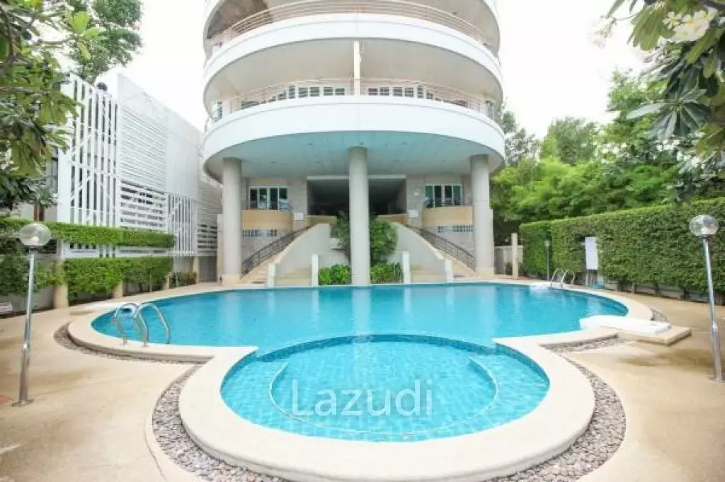 BAAN HANSA CONDO : BEACHFRONT 2 BED SEAVIEW CONDO