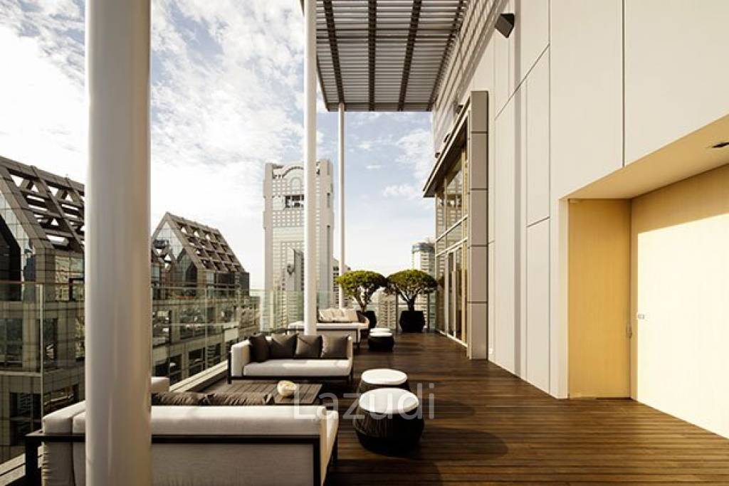 Saladaeng Residences