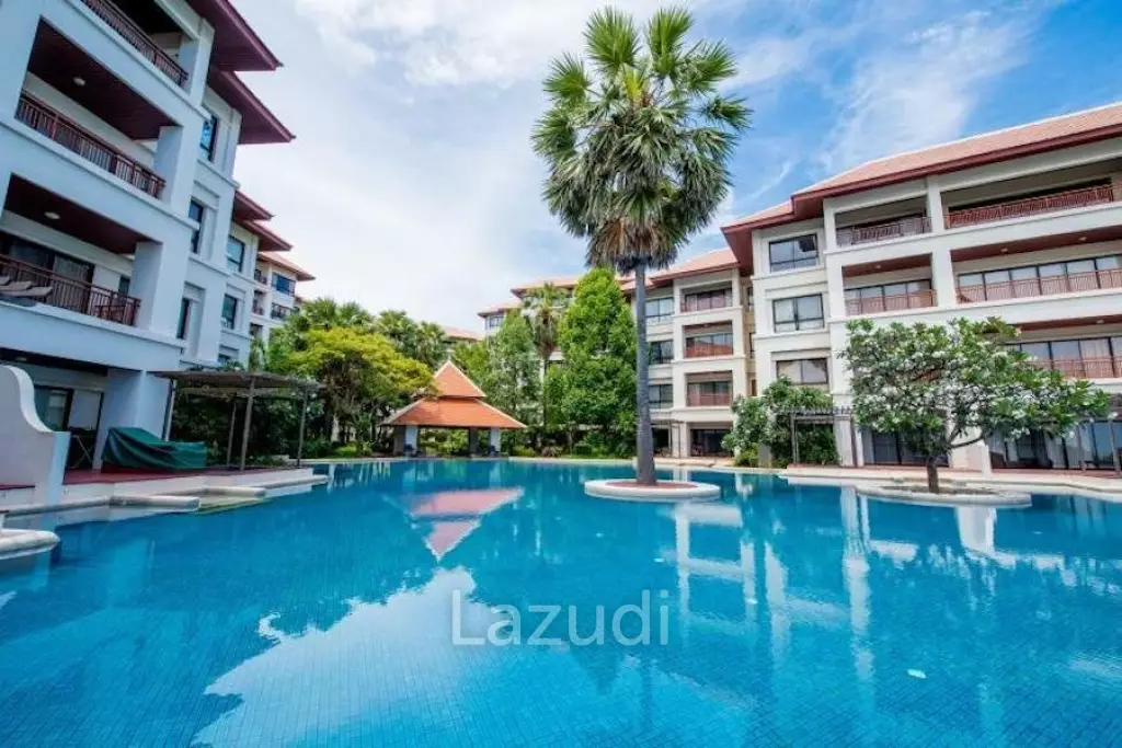 SANTI PURA : Luxury Penthouse Beach Side Condo