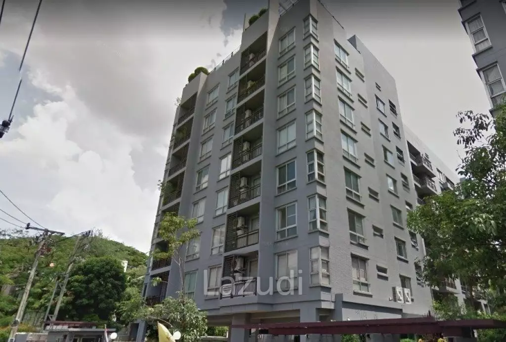 77.3 Sqm 2 Bed 2 Bath Sathorn Plus - By The Garden