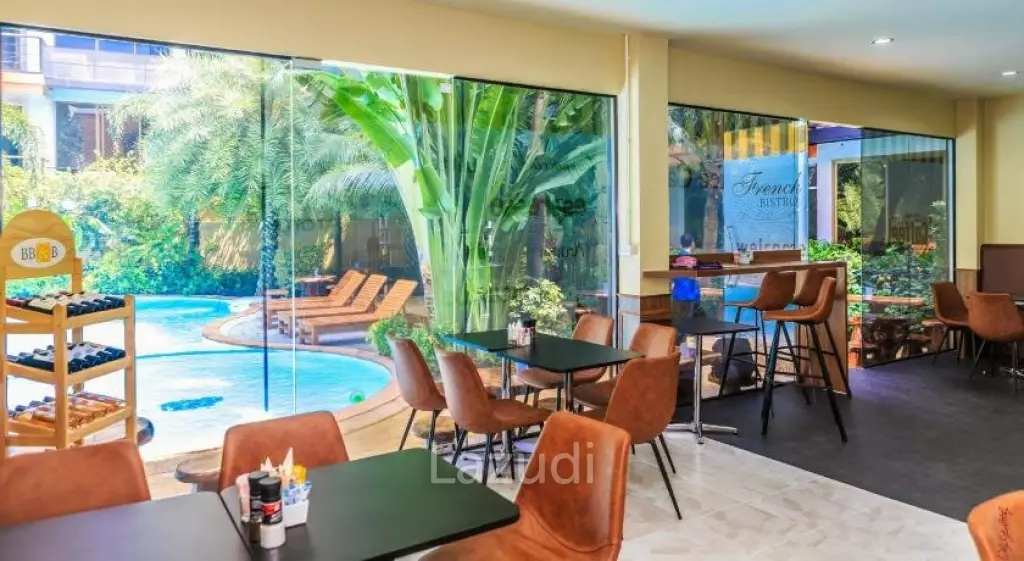 Foreign Freehold 2-Bedroom Condo for Sale near Nai Harn Beach