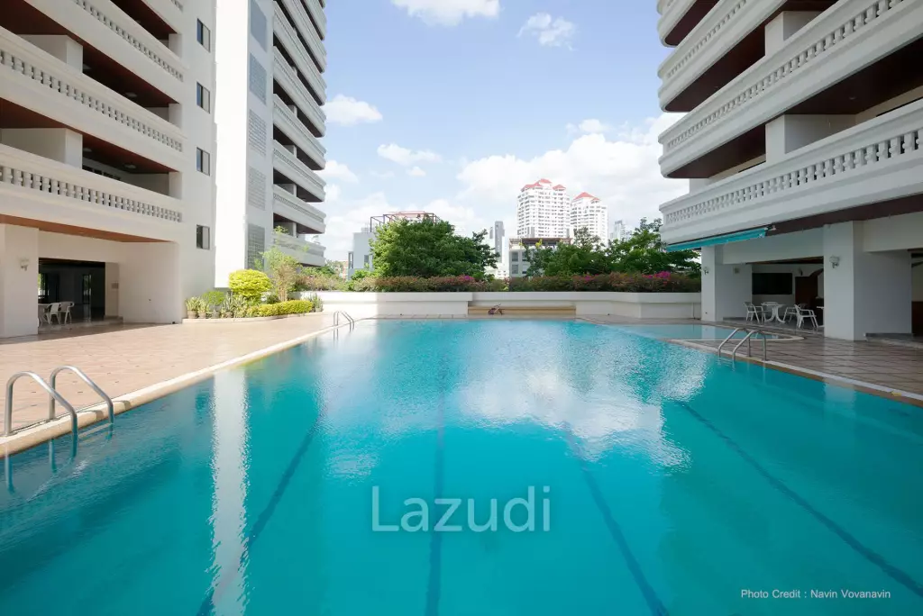 3 Bed 3 Bath 300 SQ.M Sethiwan Mansion