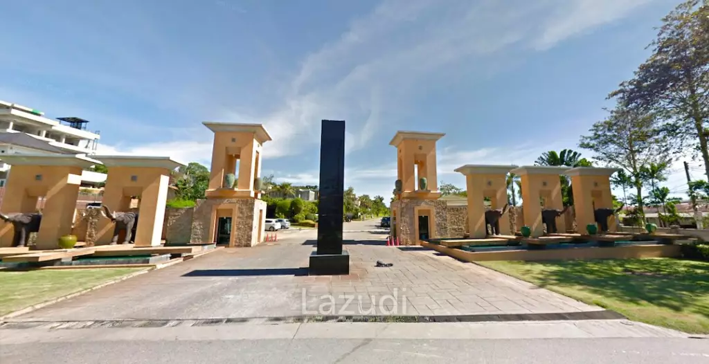 10 Bed 12 Bath 1,224 Sqm. Siam Royal View House