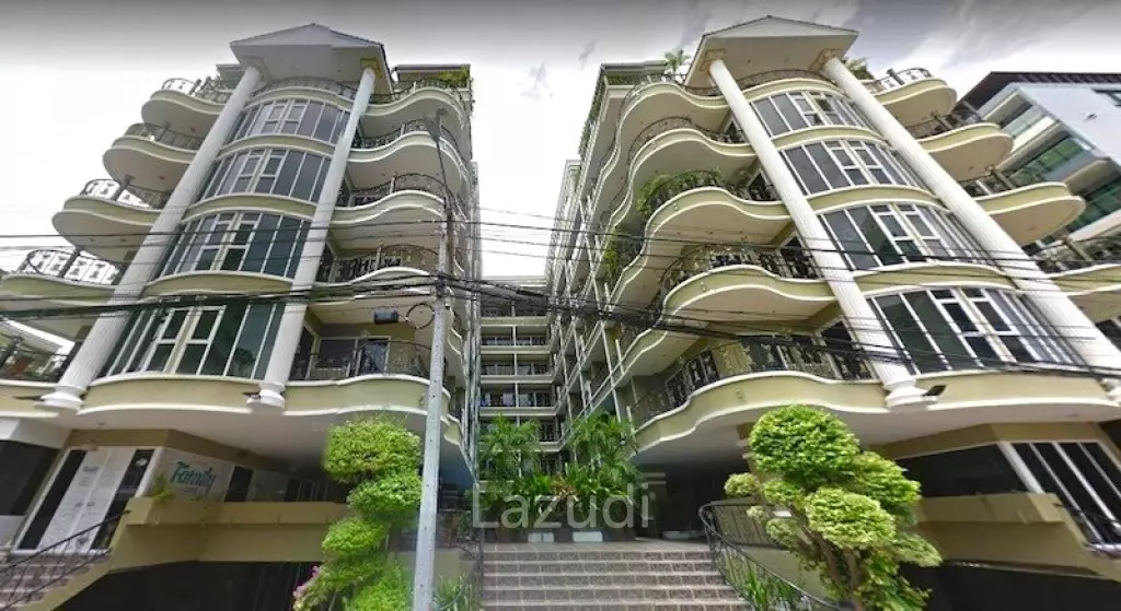 Amazing Penthouse Condo Pratumnak Pattaya