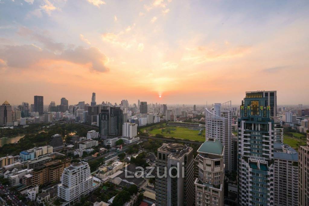 3 Bed 4 Bath 347 SQ.M Sindhorn Residence