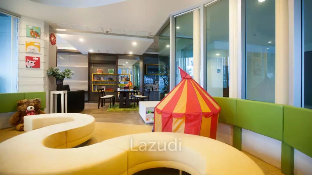 2 Bed 1 Bath 60 SQ.M Sky Walk Condominium